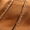Pelle laminata bronzo 1-700UI0 per scarpe personalizzate Nicole. Finitura metallica calda con riflessi terrosi, artigianale made in Italy.
