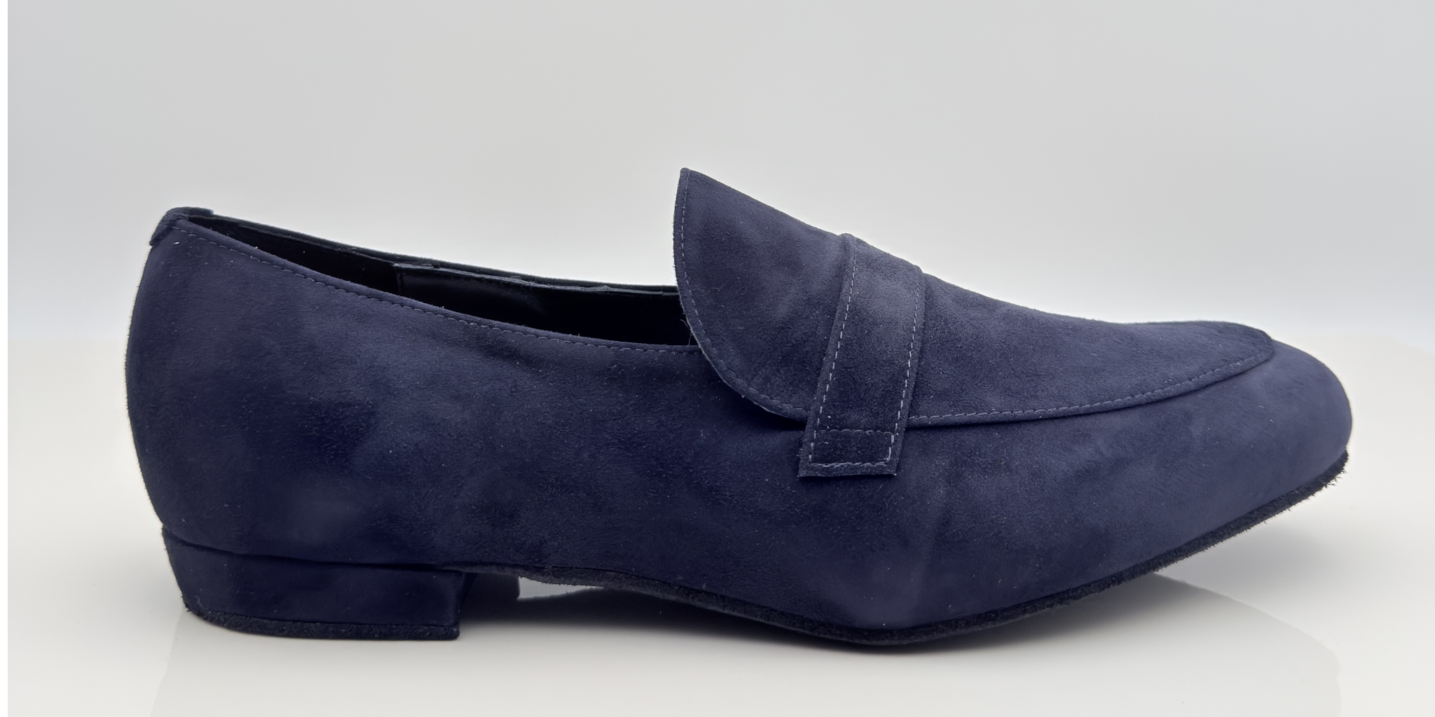 Ale art. 314 mocassino slip-on camoscio blu notte punta chiusa uomo tacco basso 1,5 cm Mod. 1CAM artigianale made in Italy Nicole Rimini Armoniosa Atelier Creativo edizione limitata
