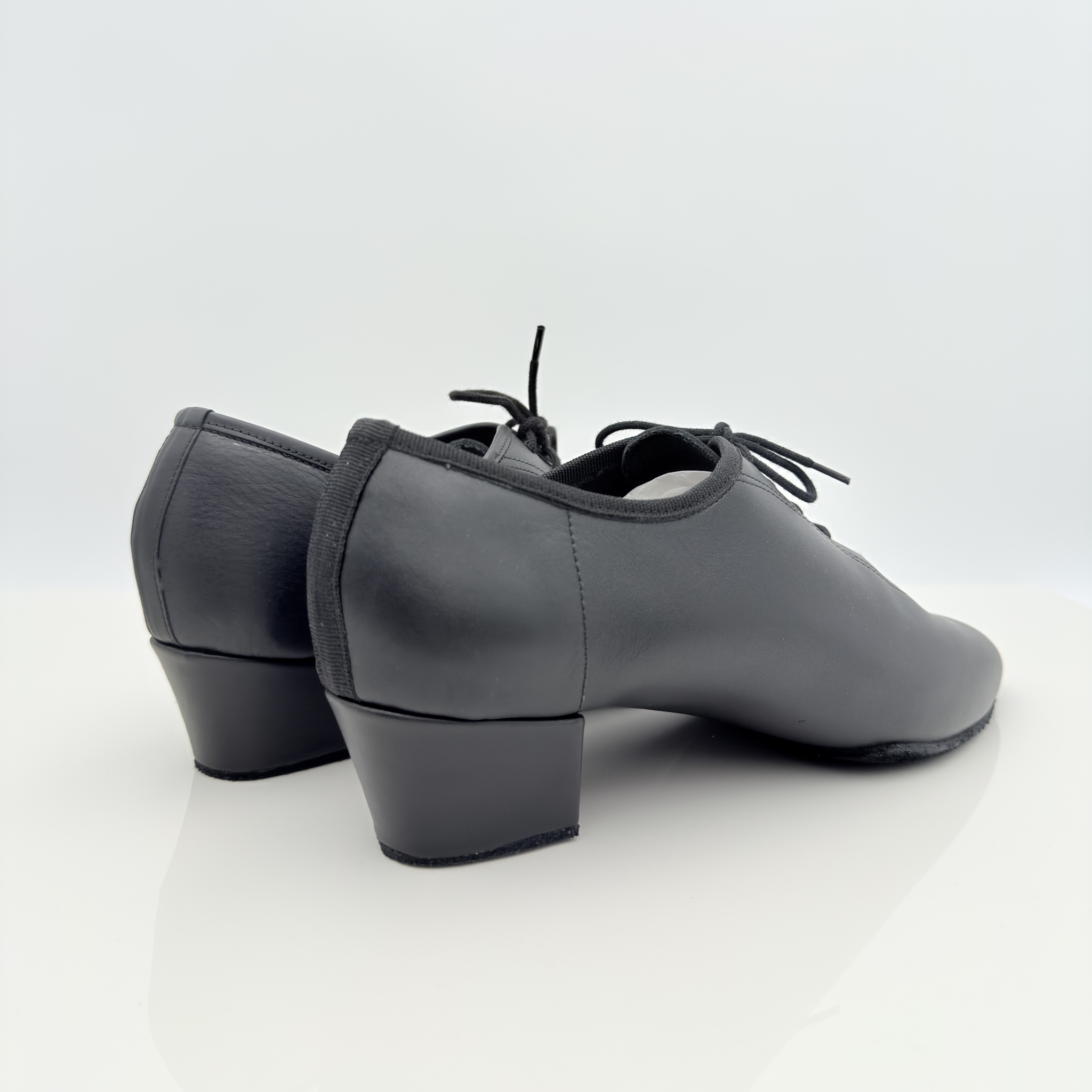 Andreas art. 301 Nicole Rimini scarpe ballo uomo pelle nera vera pelle tacco standard 4HLT punta chiusa scrollo quadrato F5P2 vista laterale — scarpe latino americano professionali
