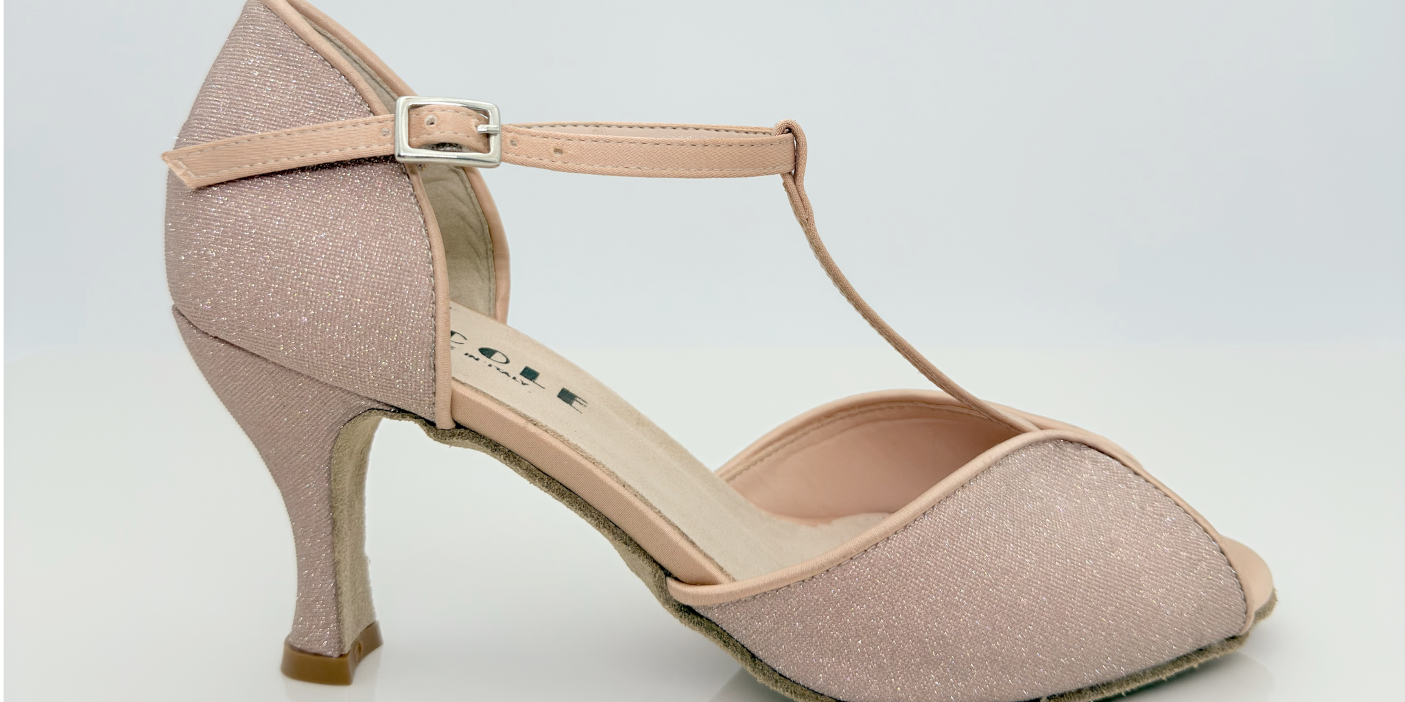 Beatrice art. 148 scarpa da ballo donna tessuto microglitter rosa antico e raso pesca tacco rocchetto 7cm vista frontale cinturino fascetta T punta spuntata suola bufala salsa bachata Nicole Rimini made in Italy
