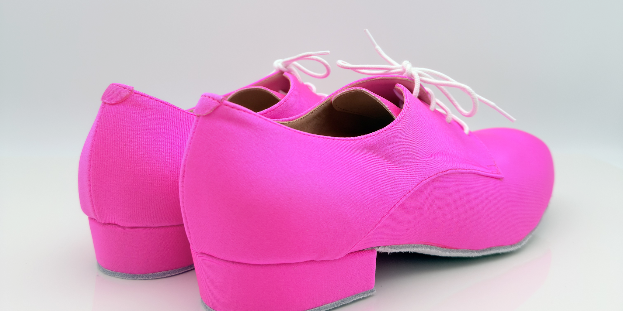 Carlos art. 303 Nicole Rimini scarpa uomo lycra fucsia lacci cotone non cerati punta chiusa scrollo quadrato F5P2 tacco 2,5 cm suola bufala memory gel artigianale italiana
