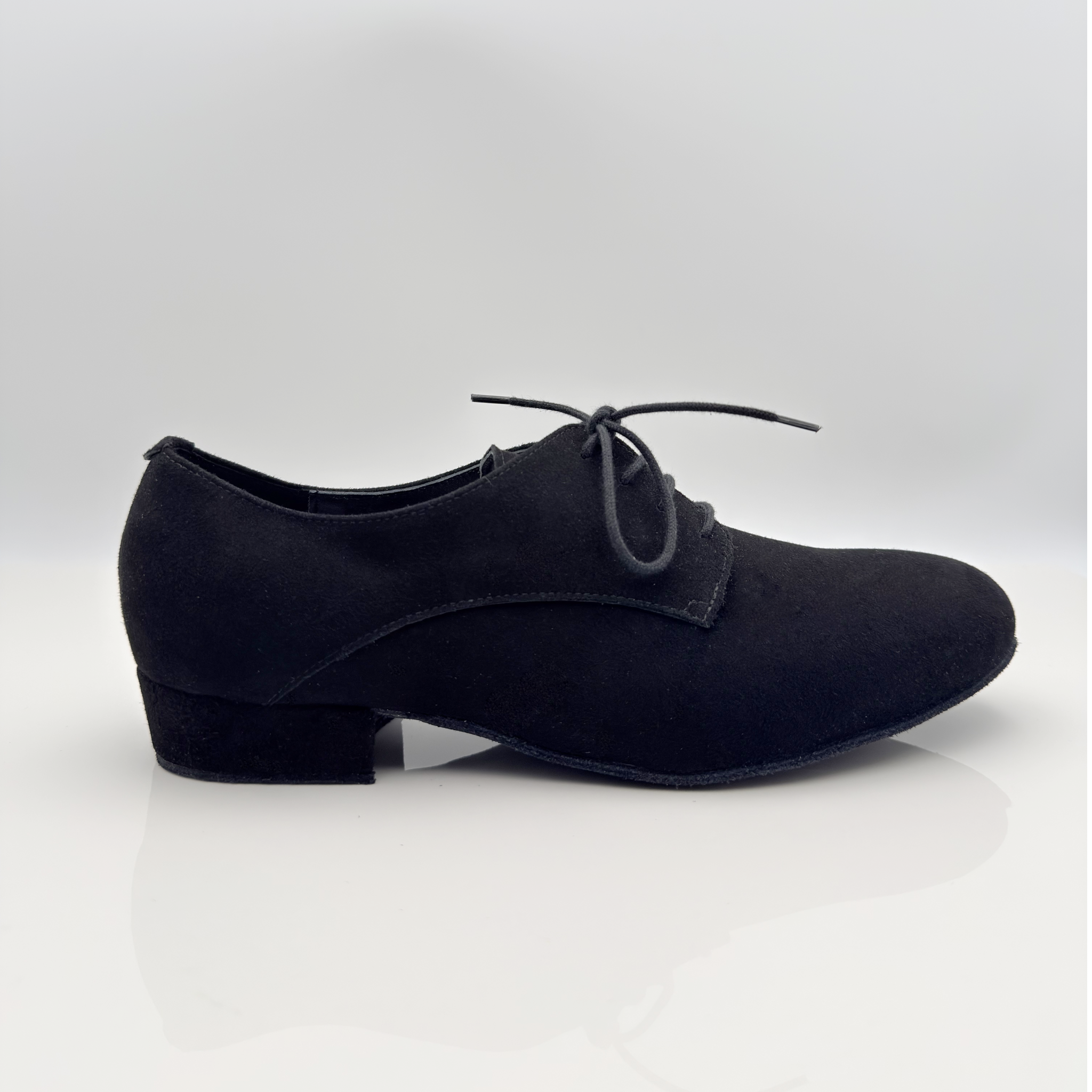 Carlos art. 303 Nicole Rimini scarpe da ballo liscio folk uomo camoscio nero punta chiusa scrollo quadrato F5P2 lacci cotone non cerati 2CAL tacco standard 2,5HSU vista frontale
