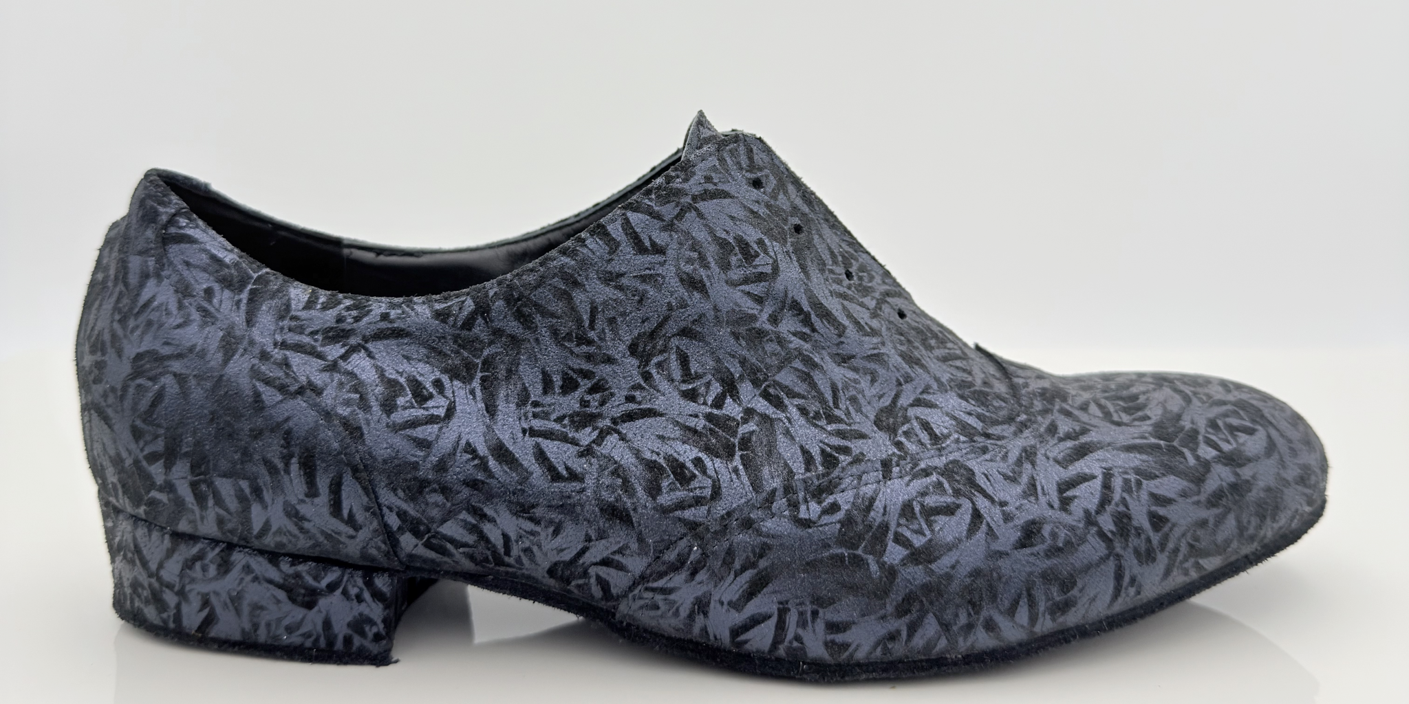 Elias art. 300 Nicole Rimini scarpe tango uomo camoscio moscato blu punta chiusa Mod. F5P2 tacco basso 2,5HSU mocassino elastico interno suola bufala made in Italy — vista frontale
