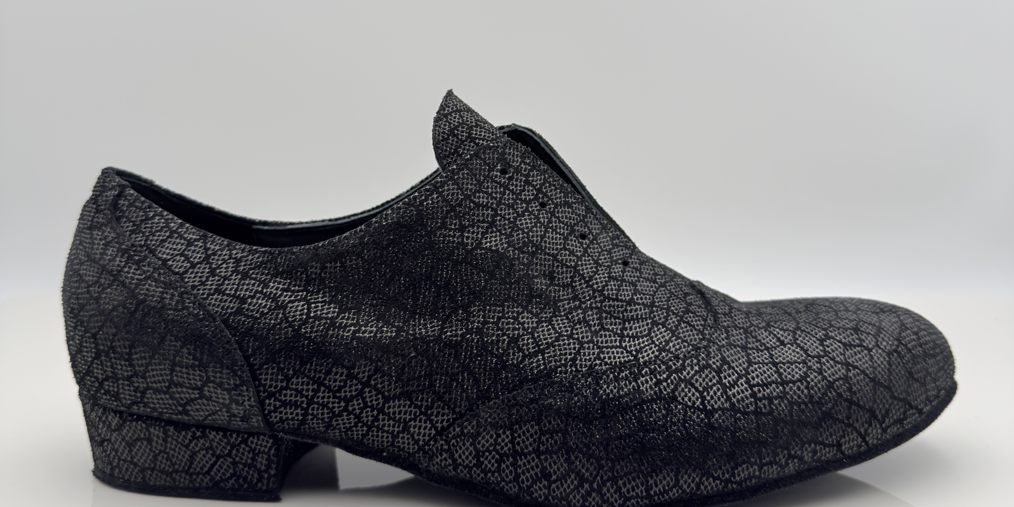 Elias art. 300 Nicole Rimini scarpe tango uomo camoscio Narciso nero punta chiusa Mod. F5P2 tacco basso 2,5HSU mocassino elastico interno suola bufala made in Italy — vista frontale
