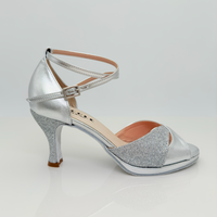 Elisa art. 117 Nicole Rimini scarpe da ballo liscio folk romagnolo in pelle laminata argento e tessuto glitter fine argento, cinturino incrociato alla caviglia Mod. 2CAI, tacco rocchetto 7HR, plateau 1 cm, punta aperta semi-arrotondata F1P1, made in Italy
