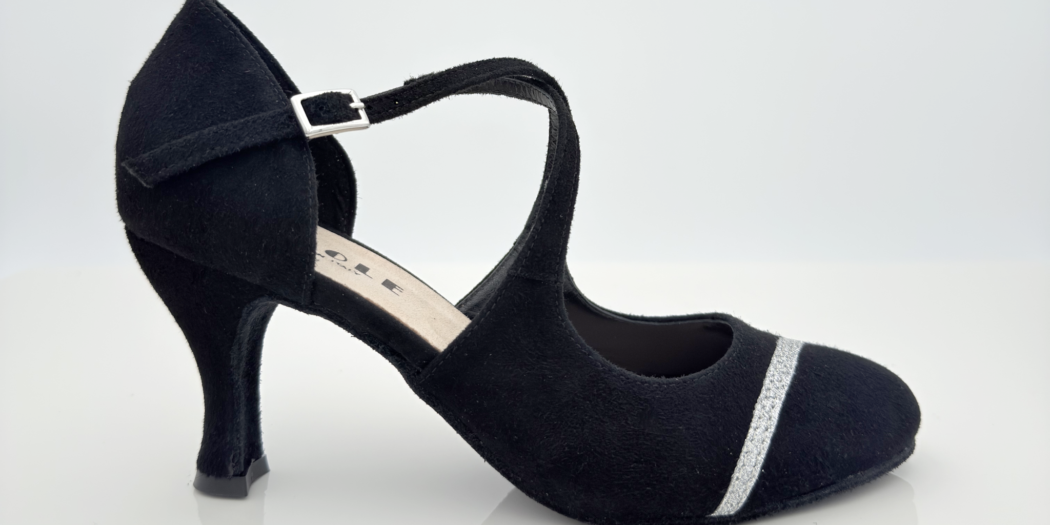 Francy art. 226 scarpe da ballo liscio donna in camoscio nero e tessuto glitter fine argento, cinturino incrociato collo piede Mod. 1CAI, tacco rocchetto 7HR, punta chiusa scollo arrotondato, suola bufala, made in Italy Nicole Rimini
