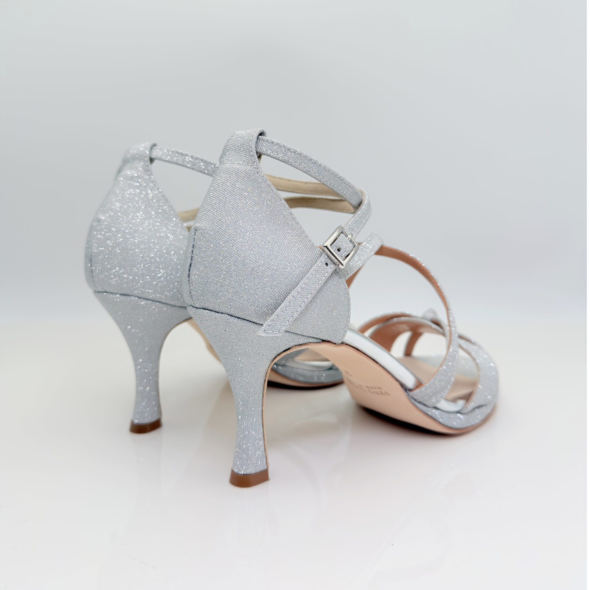 Giorgia art. 142 Nicole Rimini scarpa donna tessuto microglitter argento tomaia gabbia punta aperta semi-arrotondata tacco rocchetto 8 cm plateau 1 cm suola cuoio memory gel artigianale italiana
