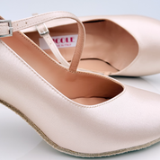 Nicole Grace 216 dettaglio cinturino diagonale avvolgente e fine 1CAD fibbia laterale regolabile tessuto raso Poudre scarpe da ballo standard danze standard made in Italy
