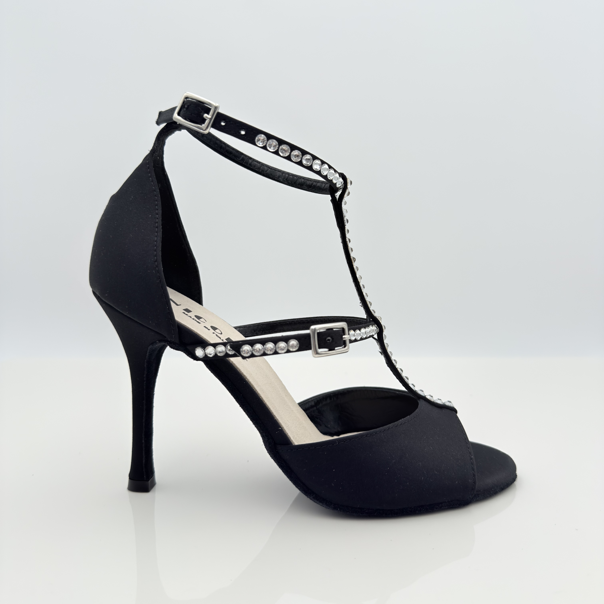 Nicole scarpe da ballo caraibici Ilaria 157S raso nero strass applicati a mano tacco spillo 10cm cinturino tbar nasetto kizomba salsa cubana suola bufala memory gel professionale made in Italy vista generale

