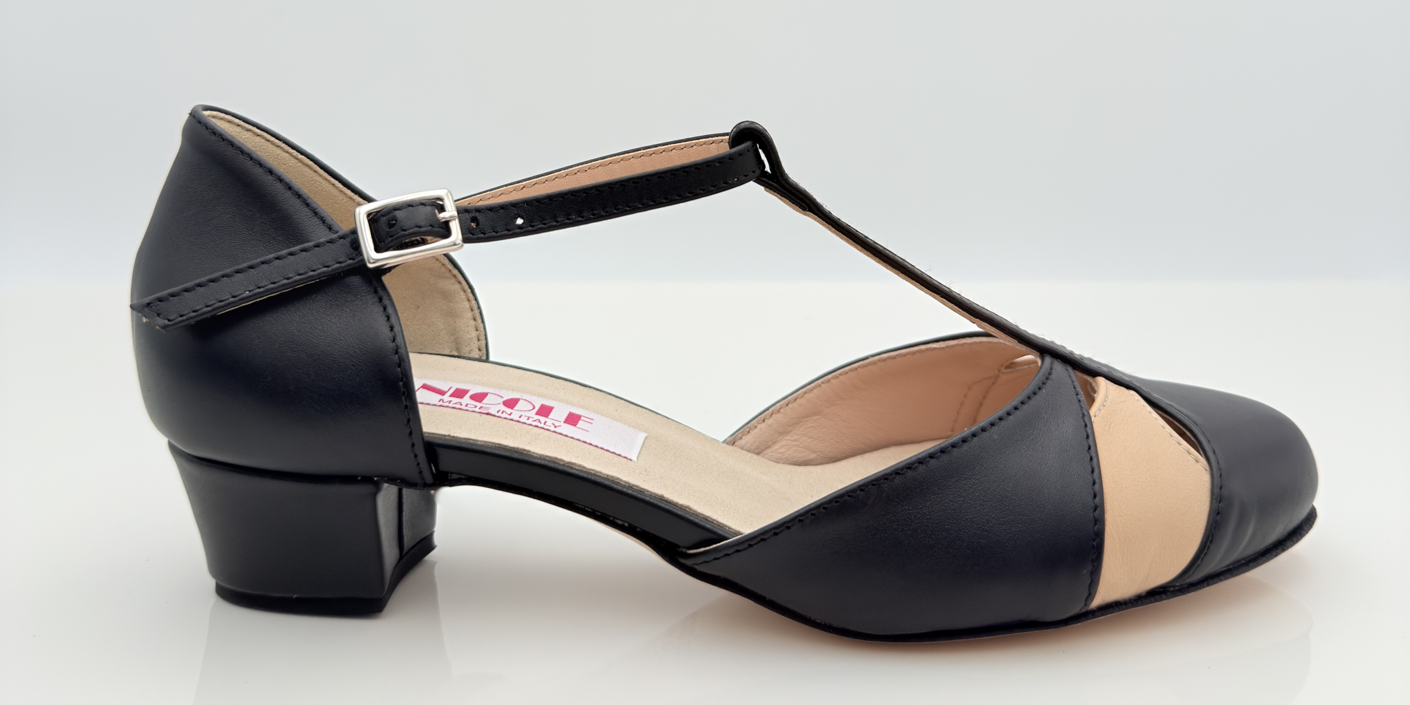 Joey art. 414 Nicole Rimini scarpa swing donna pelle nera avorio bicolore cinturino semplice 2CAB tacco quadrato 3,5HQ punta chiusa F5P4 suola cuoio stile retrò anni 50 made in Italy
