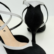 Marisol art. 206 Nicole Rimini vista posteriore tacco rocchetto 9HR 9 centimetri, particolare tallone scamosciato nero microglitter argento, punta chiusa scollo arrotondato Mod. F5P3, senza plateau, scarpe da ballo liscio caraibico tango donna
