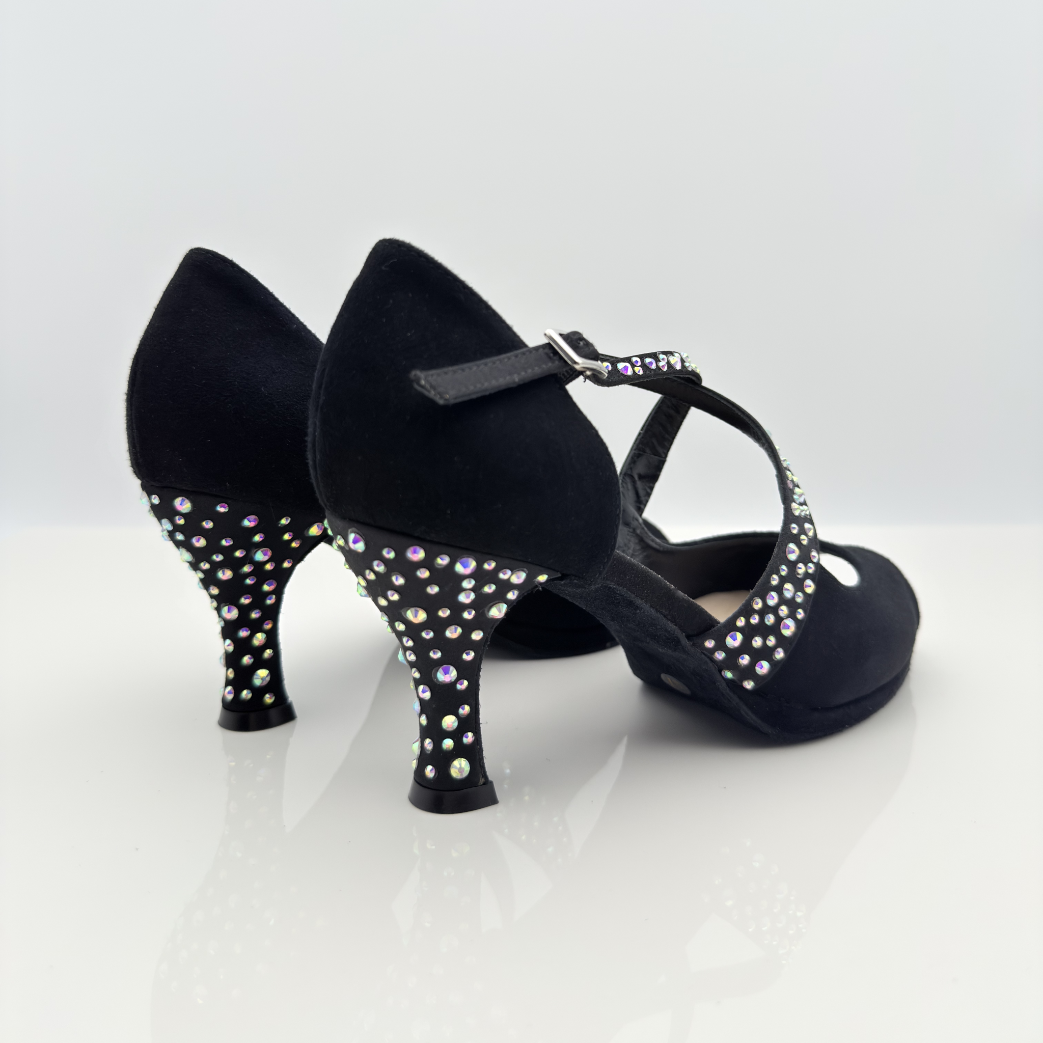 Paula 167S3 scarpa da ballo Nicole Rimini in camoscio nero con strass aurora boreale su raso, cinturino incrociato sul collo del piede Mod. 1CAI, tacco rocchetto 7 centimetri, vista laterale
