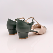 Vista laterale Perl art. 413 Nicole Rimini pelle verde gucci rosa cipria bicolore tacco quadrato 3,5 cm cinturino caviglia fascetta T 2CAB punta chiusa F5P4 suola cuoio pomiciato scarpa swing donna
