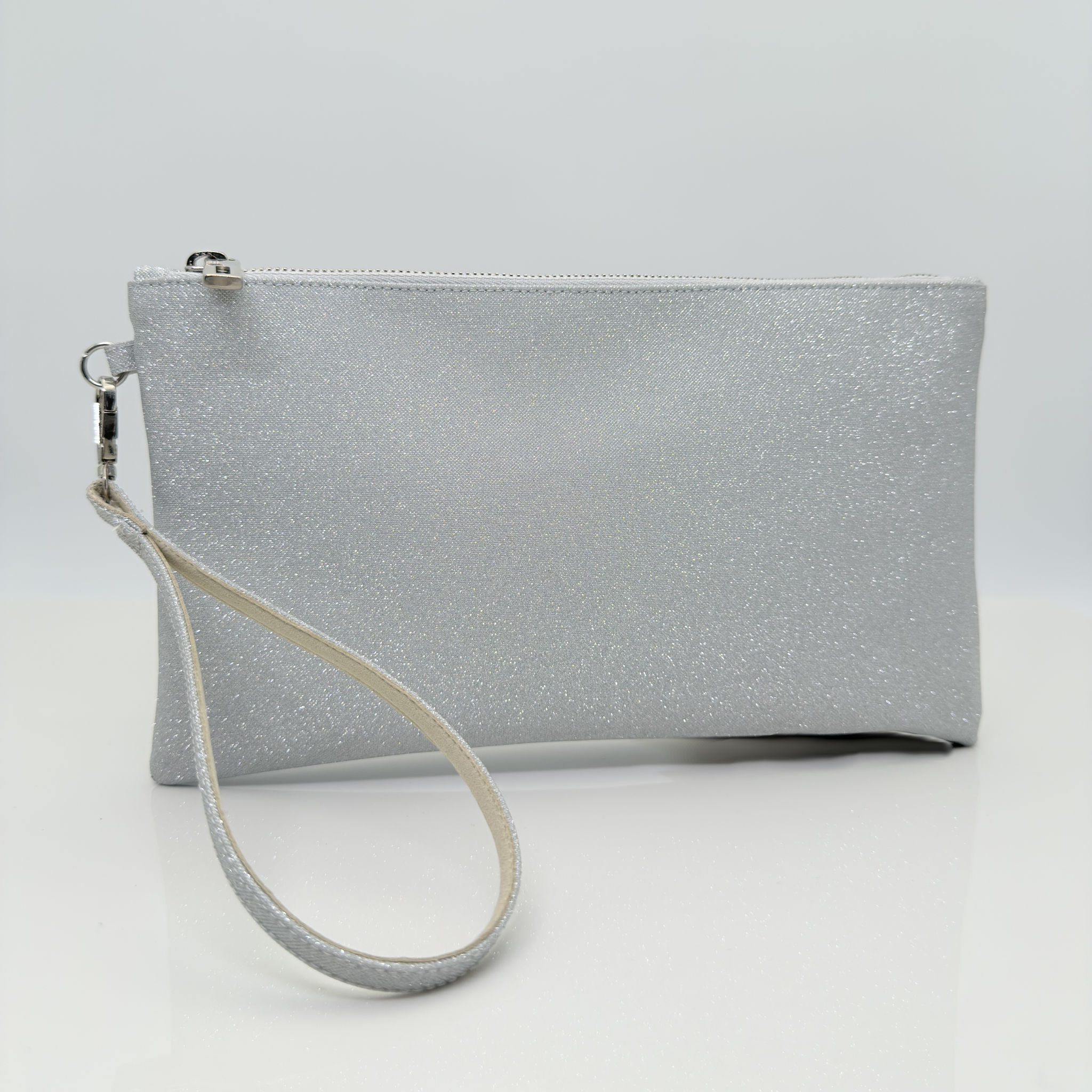 Nicole Pochette Microglitter Argento con zip e braccialetto coordinato — pochette elegante donna cerimonia fodera raso accessori made in Italy Nicole Rimini
