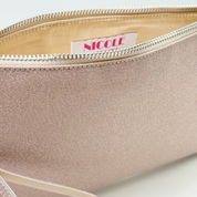 Dettaglio interno fodera raso Pochette Microglitter Rosa Antico Nicole Rimini — borsa elegante da sera zip resistente braccialetto polso accessori cerimonia matrimonio made in Italy
