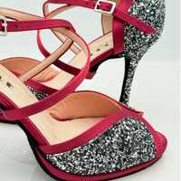 Ramona art.121 Nicole Rimini dettaglio cinturino incrociato collo piede Mod. 1CAI tessuto glitter grosso brillante pepe sale raso rosso cardinale tacco 10HS plateau scarpe kizomba artigianale made in Italy
