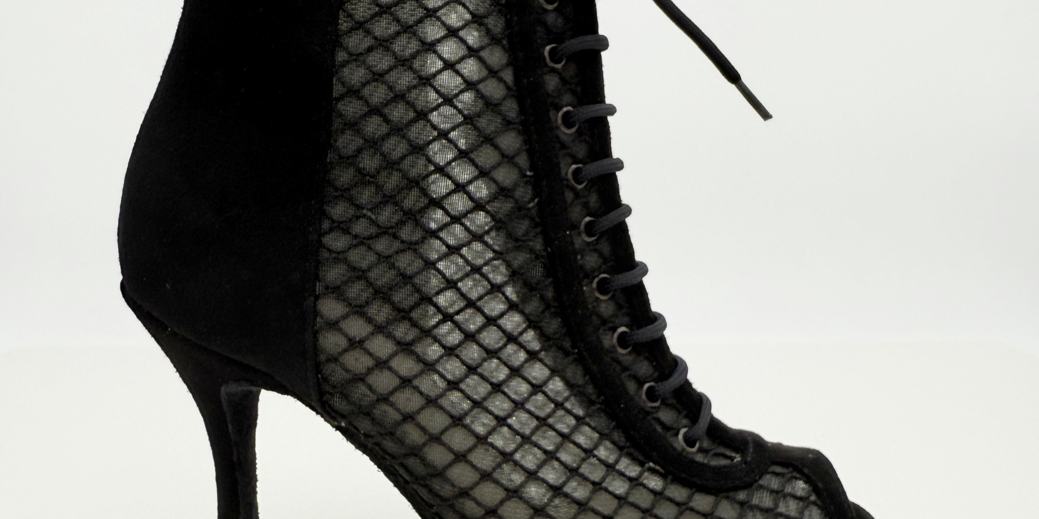 Scarlett art. 233 scarpe heels dance camoscio nero tessuto rete trasparente tacco spillo 9HS zip laccio 1CAL punta aperta F2P4 suola bufala memory gel Nicole Rimini made in Italy vista frontale


