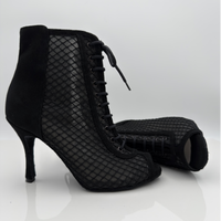 Scarlett art. 233 heels dance camoscio nero rete trasparente tacco spillo 9HS suola bufala lavorata aderenza ballo punta aperta semi-arrotondata F2P4 no plateau Nicole Rimini vista posteriore


