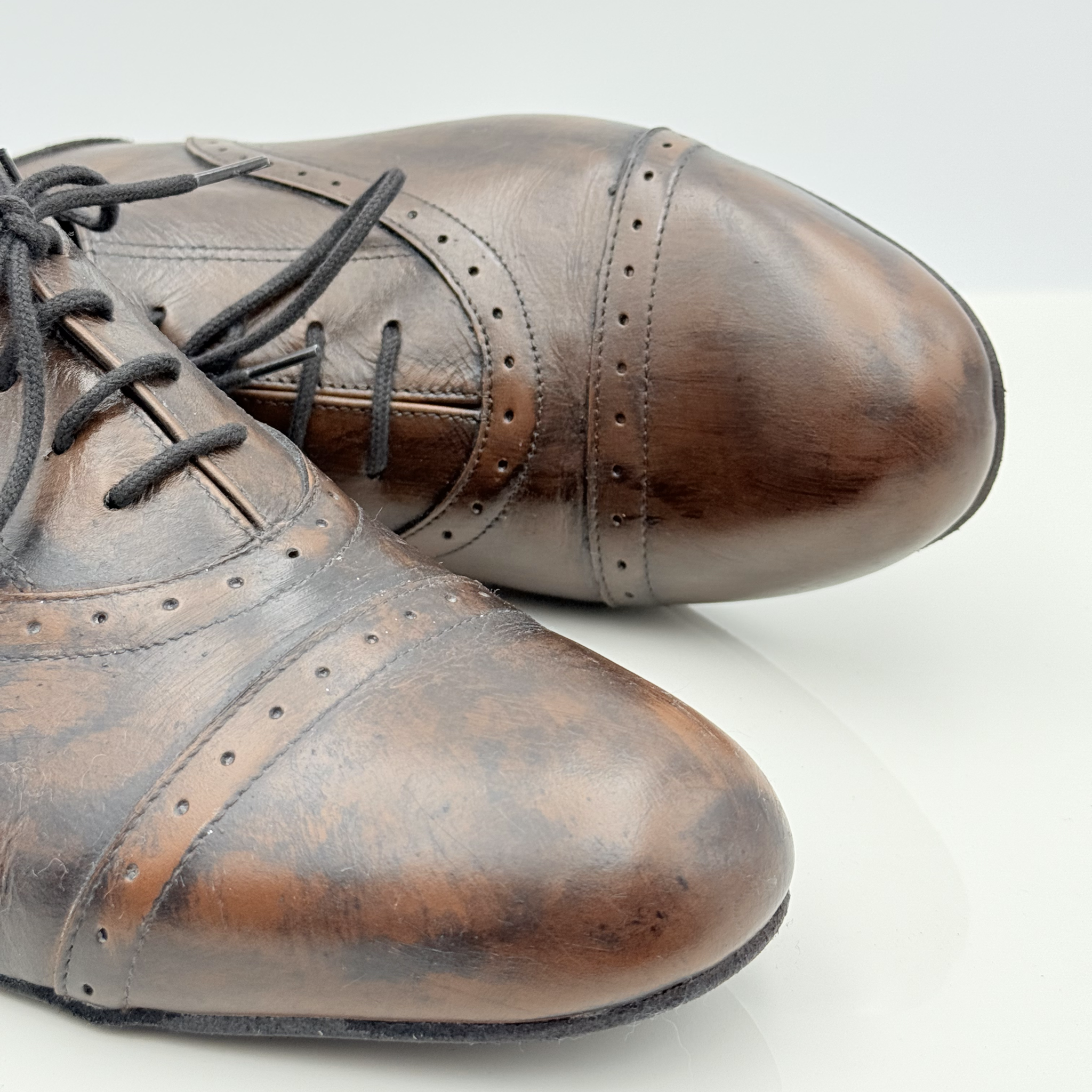 Suola in bufala Steven art. 306 Nicole Rimini — bufala morbida scamosciata aderenza pavimenti interni scarpe tango uomo pelle marrone tacco basso 2,5HSU made in Italy

